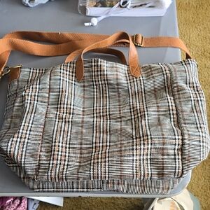 Thirty-One Checkered Tote with Brown Straps
